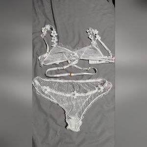 Express mimi London lingiere